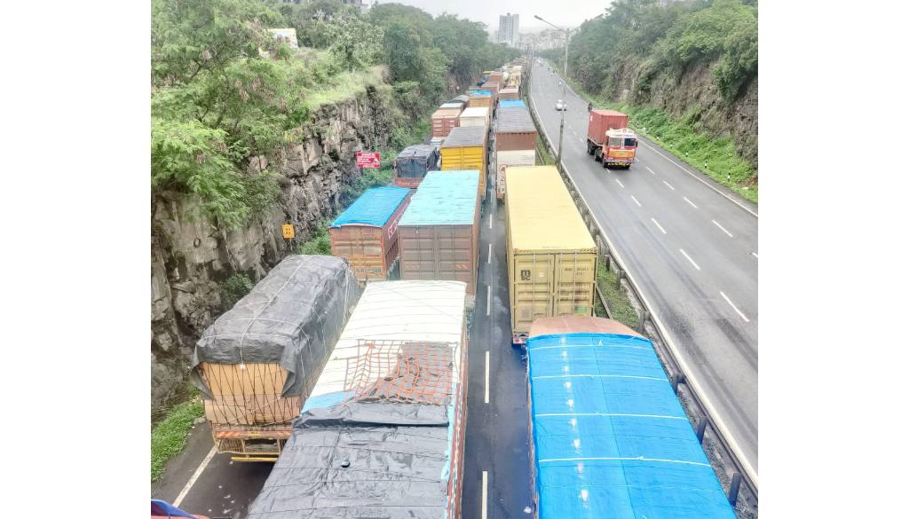 Mumbai Bangalore National Highway