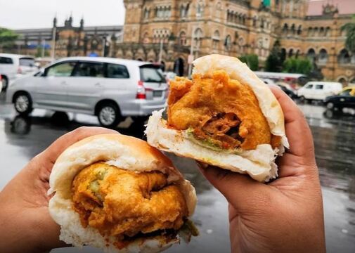 Aaram Vada Pav 2