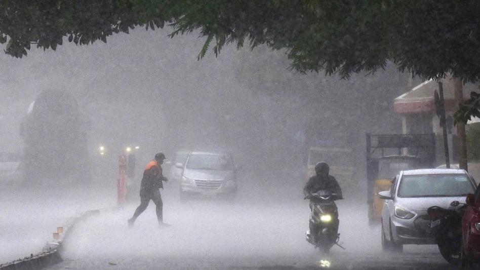 Heavy Rains Thunderstorms and Strong Winds to Hit Maharashtra from September 23