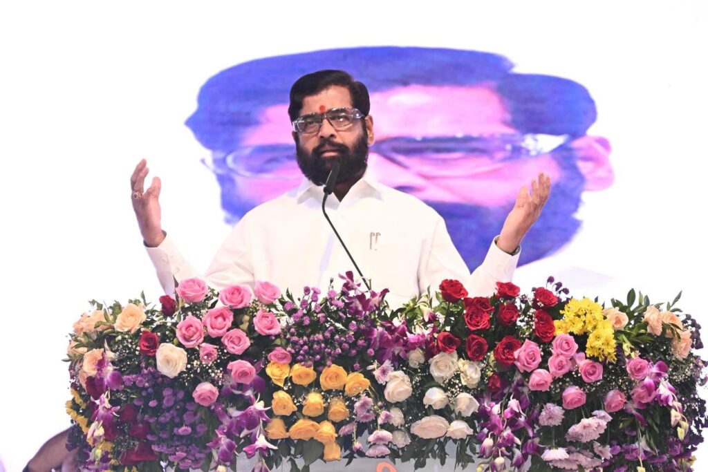 Eknath Shinde calls for quick solutions to Punes traffic problems while pushing for Purandar Airport