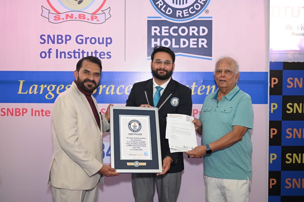 SNBP Group of Institutes Sets Guinness World Record with 34285 Rakhi Tribute to Kargil Victory3 1024